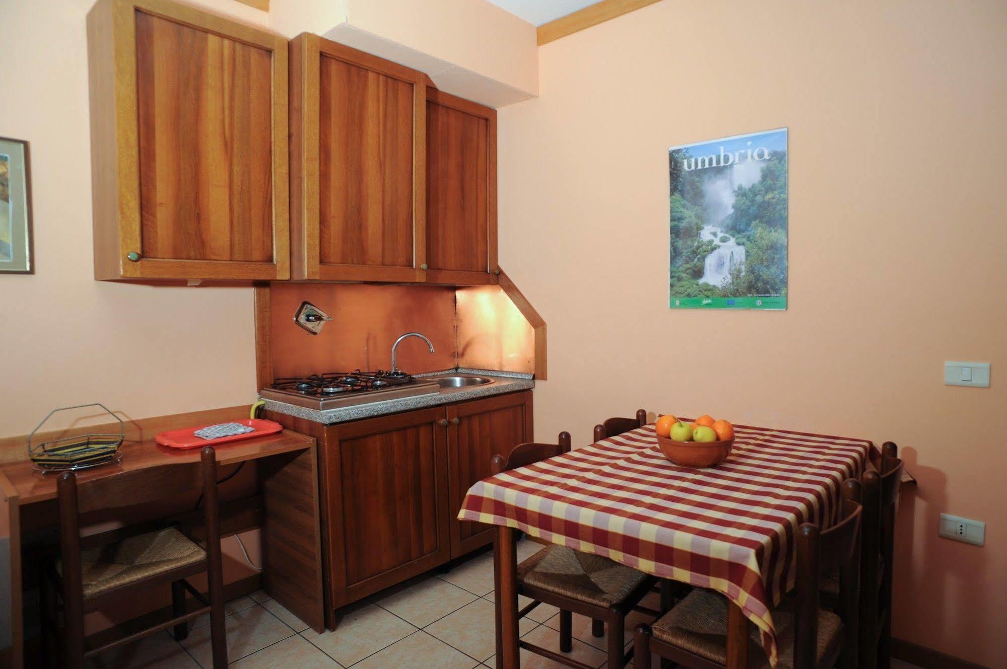 Agriturismo La Mora Assisi Bagian luar foto