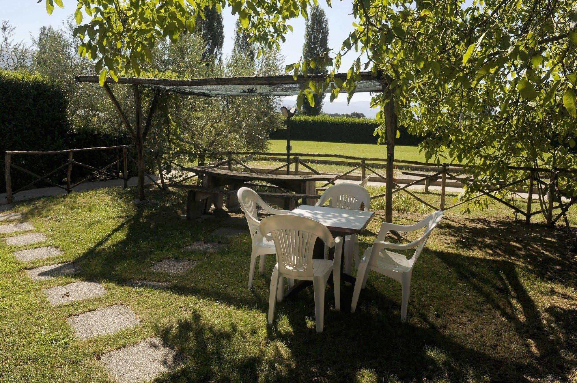 Agriturismo La Mora Assisi Bagian luar foto
