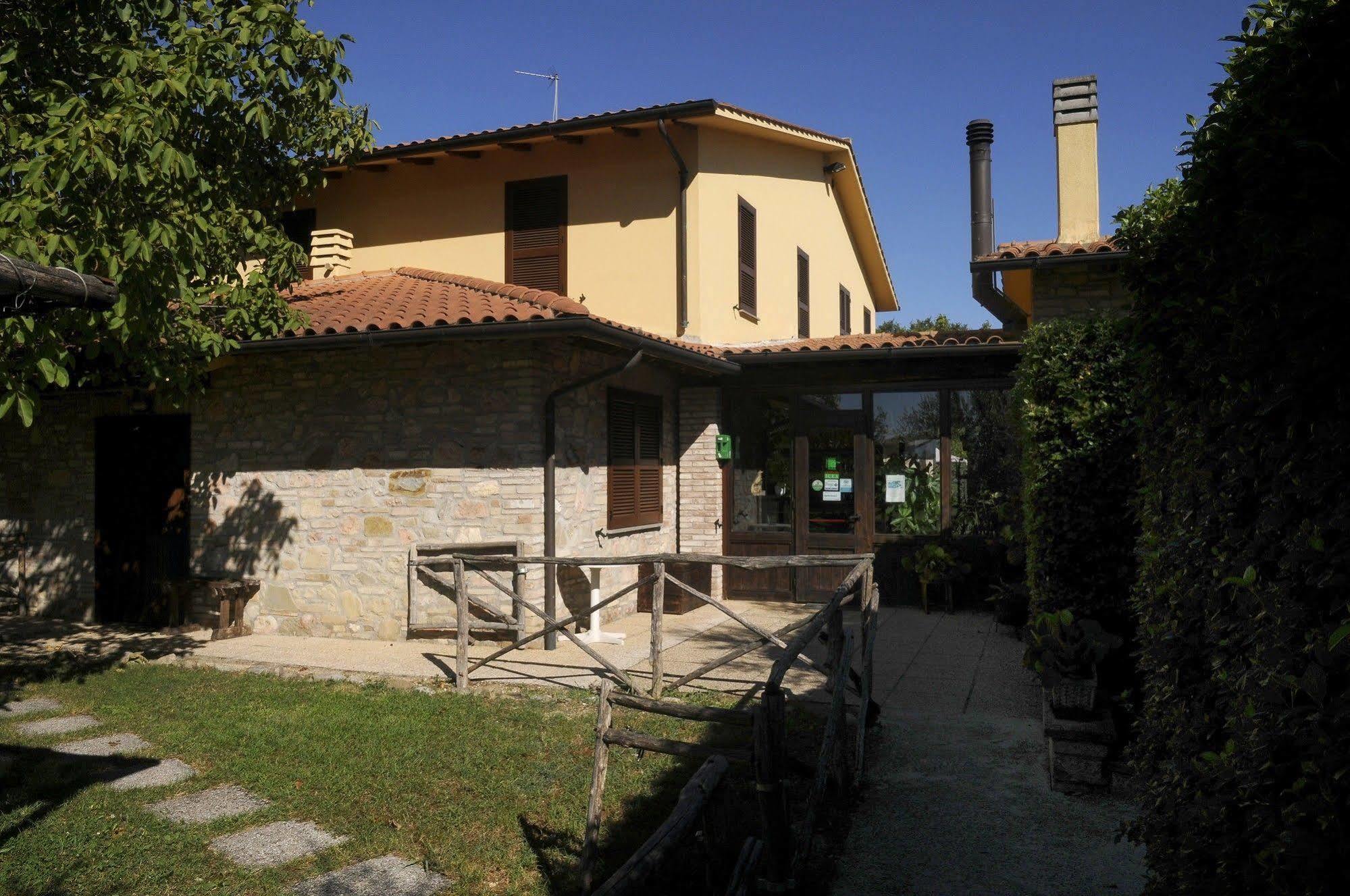 Agriturismo La Mora Assisi Bagian luar foto