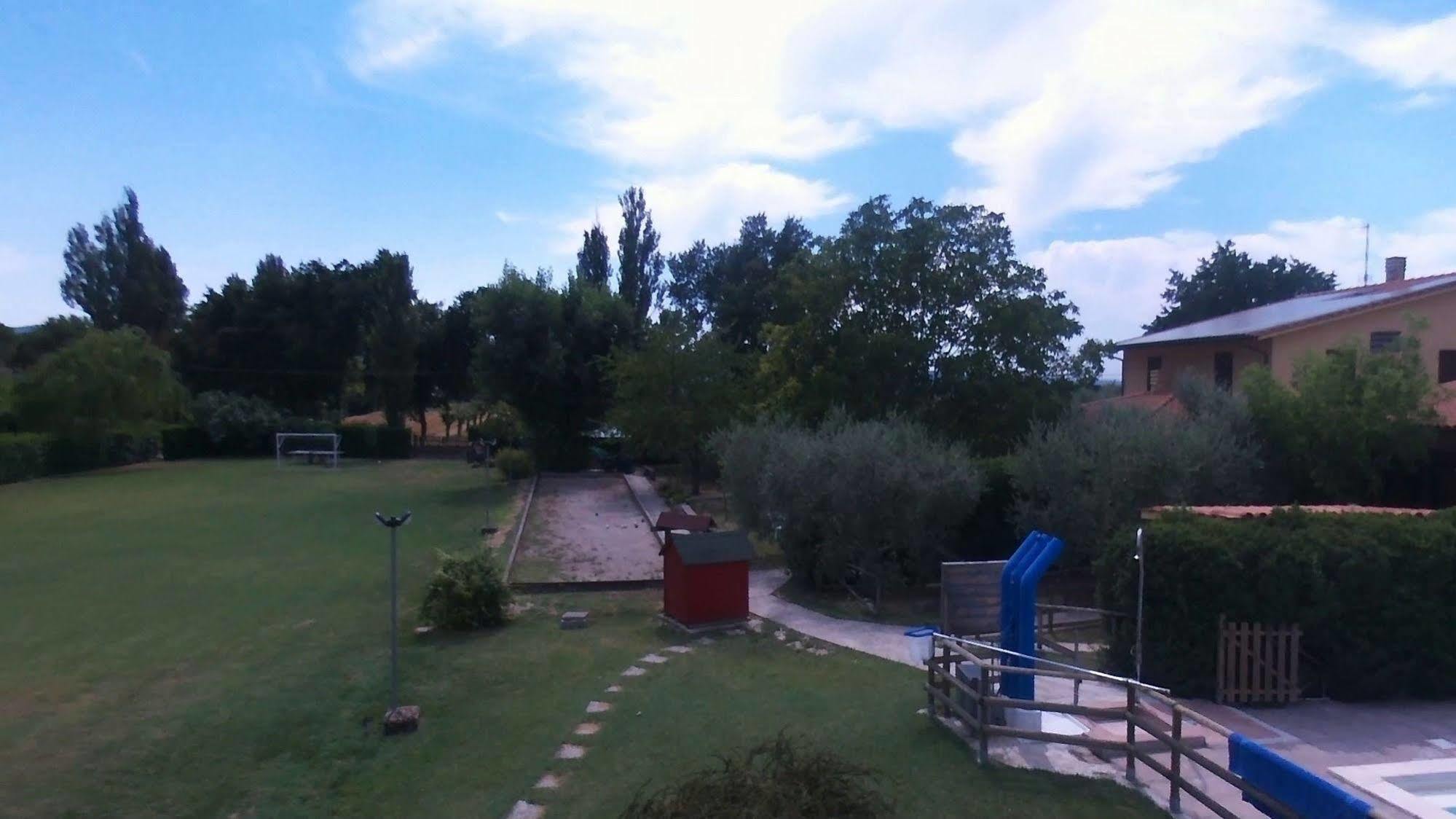 Agriturismo La Mora Assisi Bagian luar foto